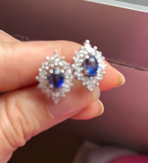 Unheated ROYALBLUE sapphire diamond earrings