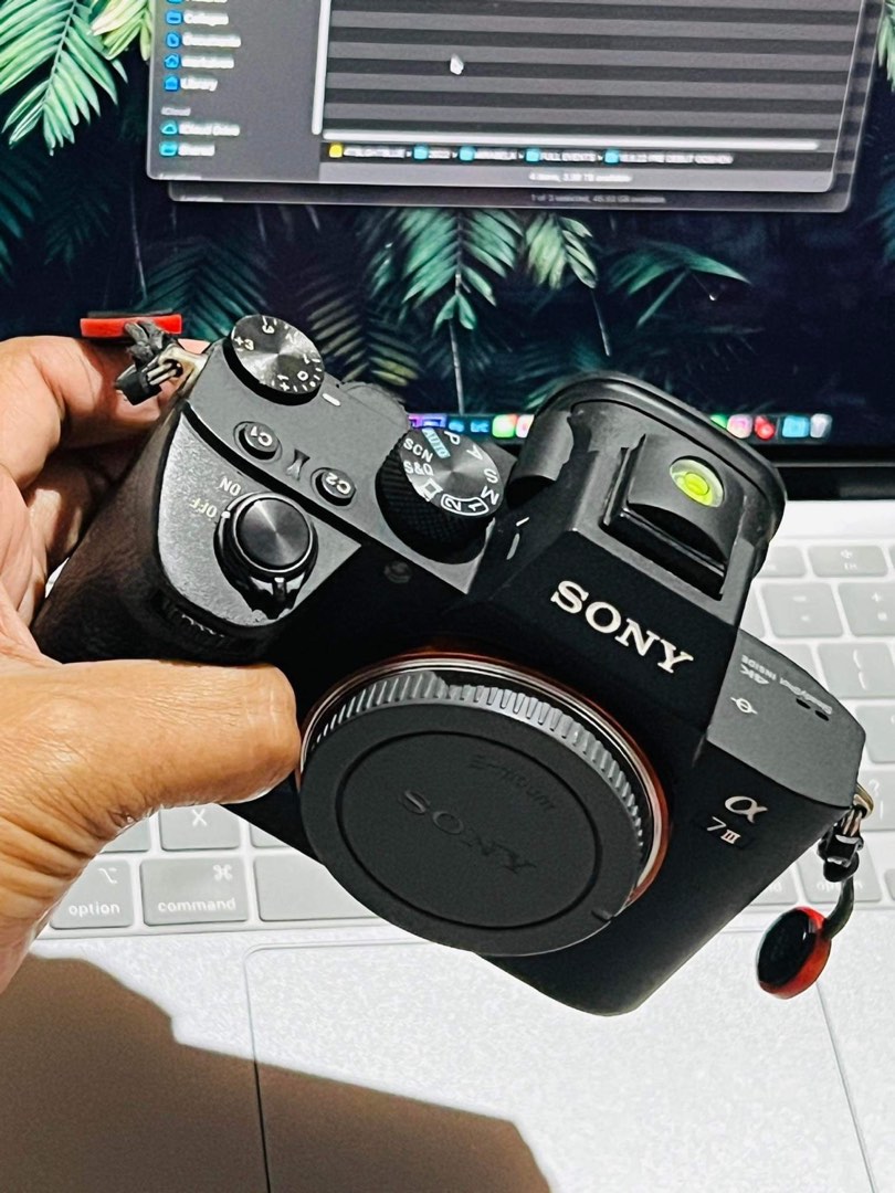USED SONY A7iii A73, Photography, Cameras on Carousell