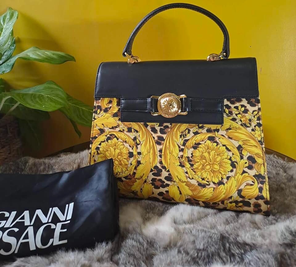 VERSACE KELLY BAROQUE MEDUSA Luxury Bags Wallets on