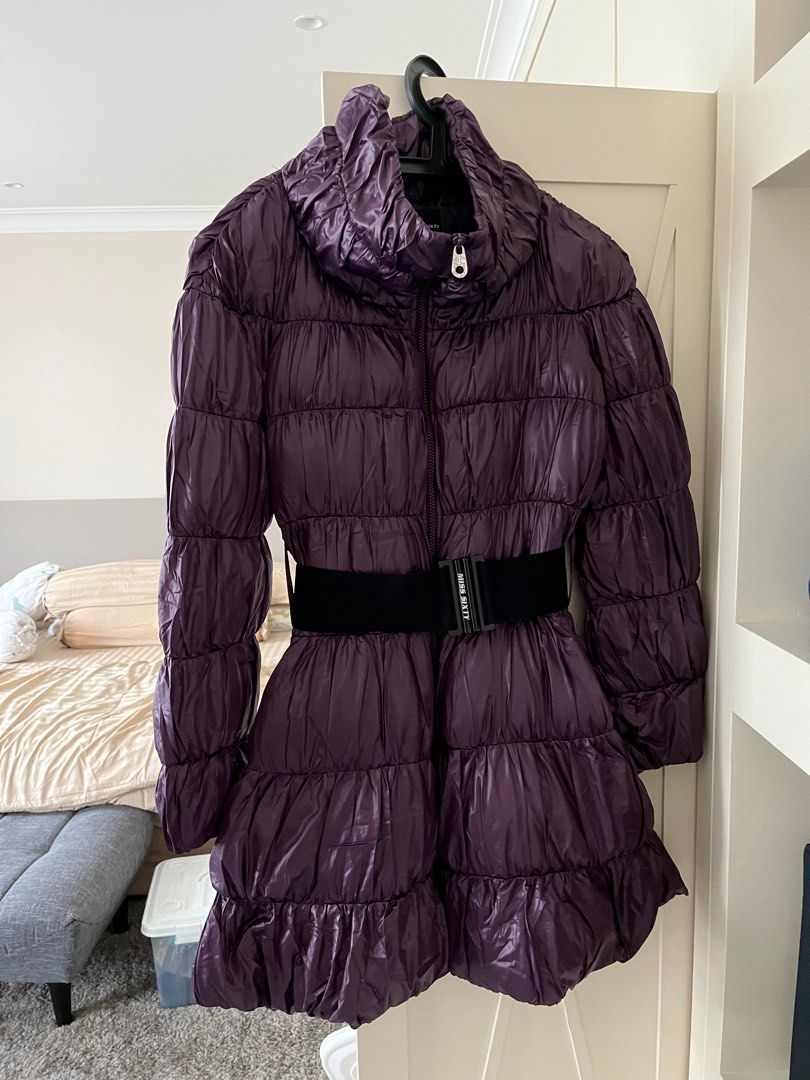 Winter Down Jacket (Category: Coats, Jackets and Outerwear) located in Singapore. Submitted by frivolousd (Listing ID 1198067264, Image 1). Description: Miss Sixty winter down jacket Chic and slim fit with an expandable belt Look vy slim thought it’s a puffer down jacket. Size: XS Italian Designer.