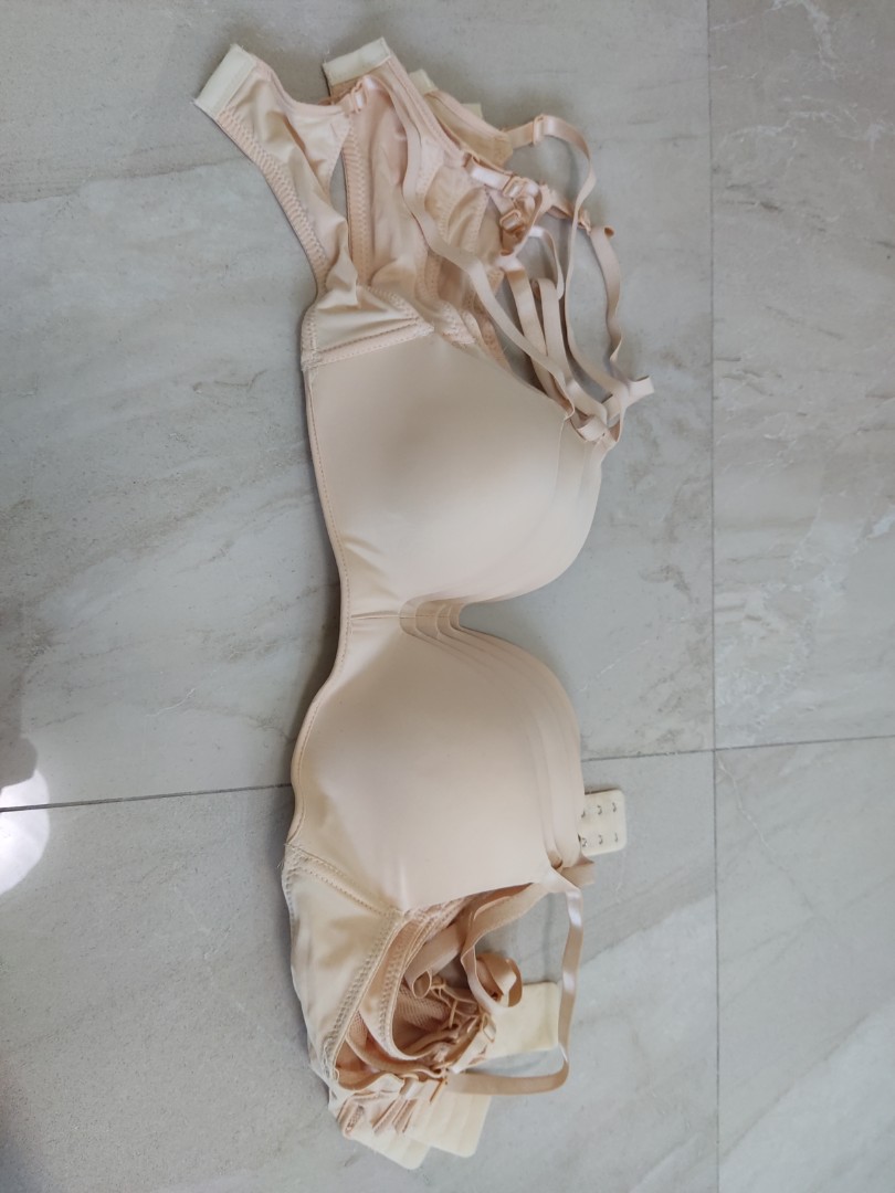 Basic daily used wireless bra size L@ 36 cup B/C, Women's Fashion, New  Undergarments & Loungewear on Carousell