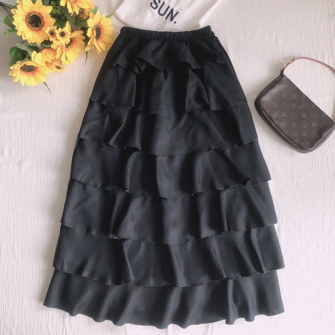 Ways to wear a black skirt Clearance