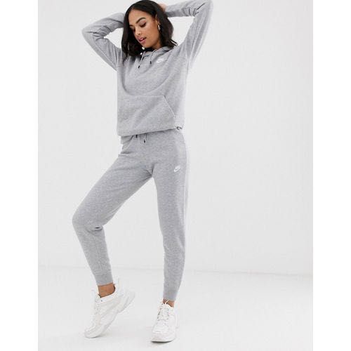 Nike essentials store slim joggers