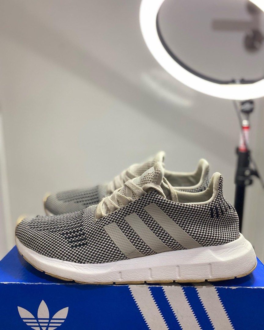 Adidas swift clearance run talc