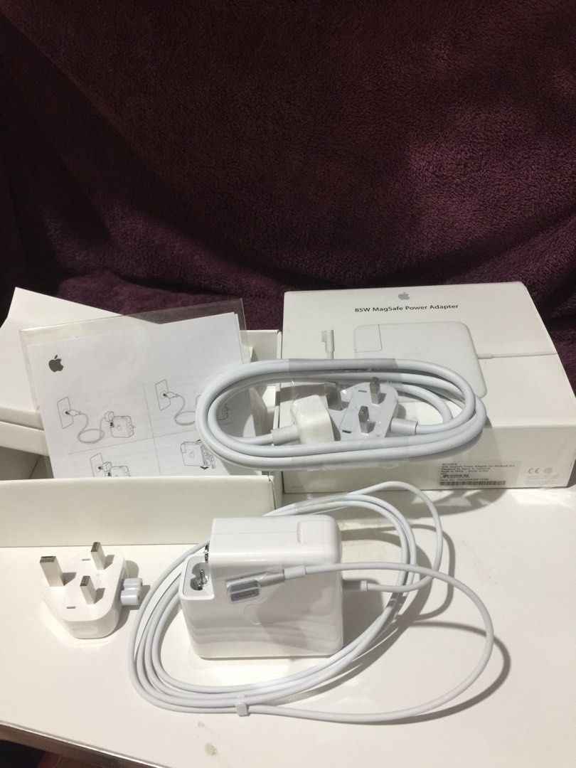 Apple 85W magSafe power adapter (Category: Chargers) located in Los Banos. Submitted by GDZCollectiblesHub (Listing ID 1198220690, Image 3). Description: unused/good as new .