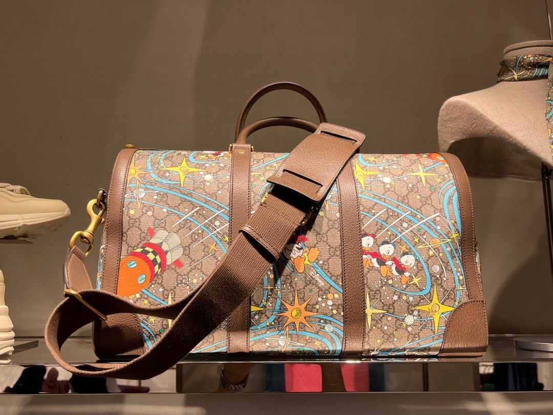 Gucci disney duffle outlet bag