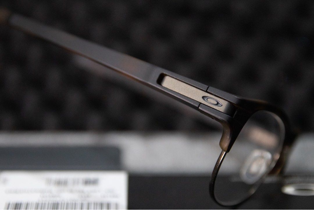 Oakley latch shop key glasses