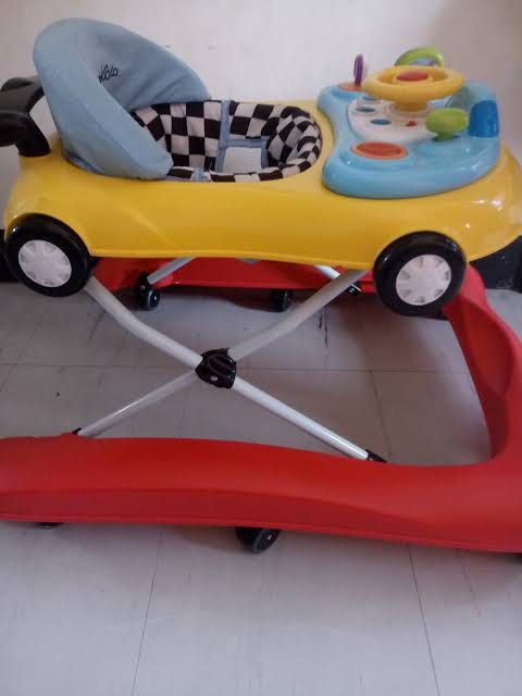 Baby Walker Picolo Car (Category: Infant Playtime) located in Quezon City. Submitted by wonderrv18 (Listing ID 1198394799, Image 1). Description: Missing yung isang design na gulong.