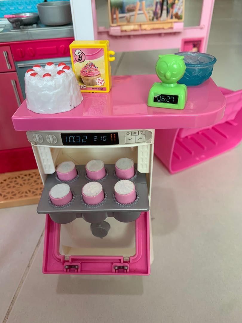 Barbie dolls kitchen set, Hobbies & Toys, Toys & Games on Carousell