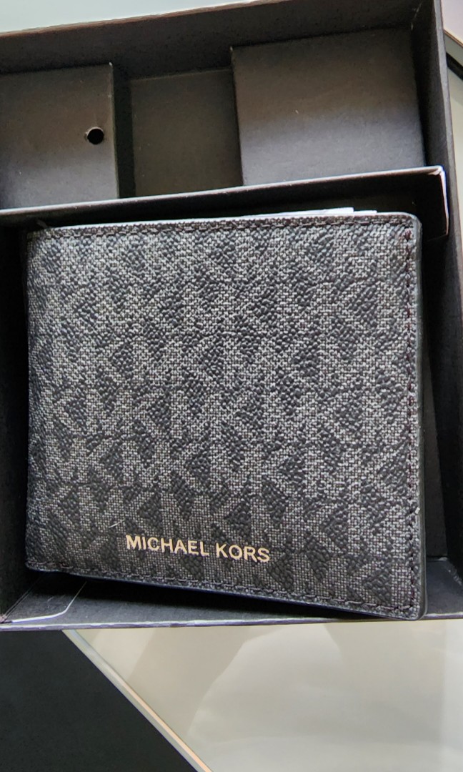 Brand new leather Michael Kors mens' wallet, Men's Fashion, Watches ...