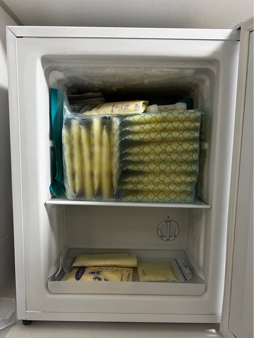 Breastmilk freezer