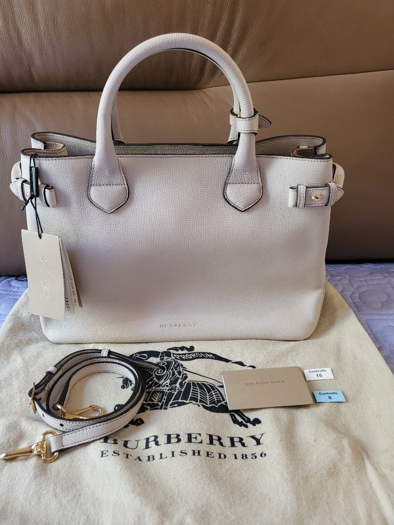Burberry house check derby leather medium banner tote deals