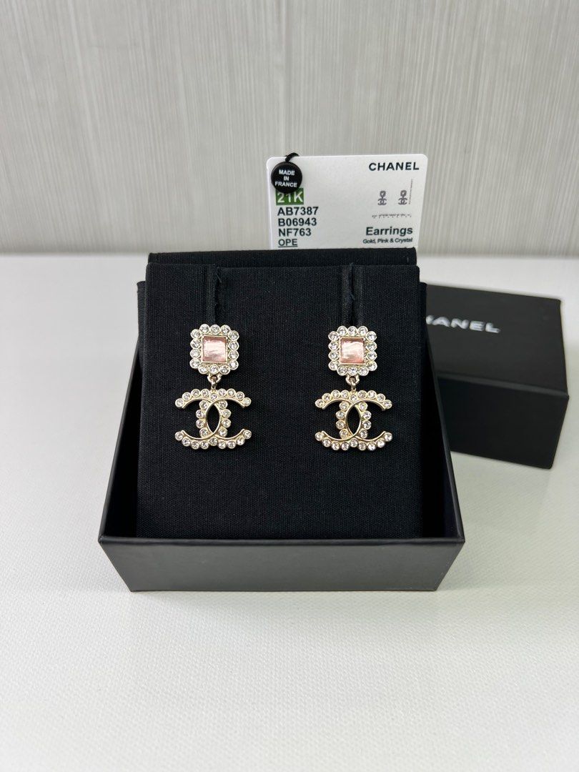 Chanel A21 Cc Dangling Earrings, Women's Fashion, Jewelry & Organisers,  Earrings on Carousell