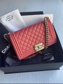 (Category: ) located in . Submitted by luxe99 (Listing ID 1198418921, Image 1). Description: .