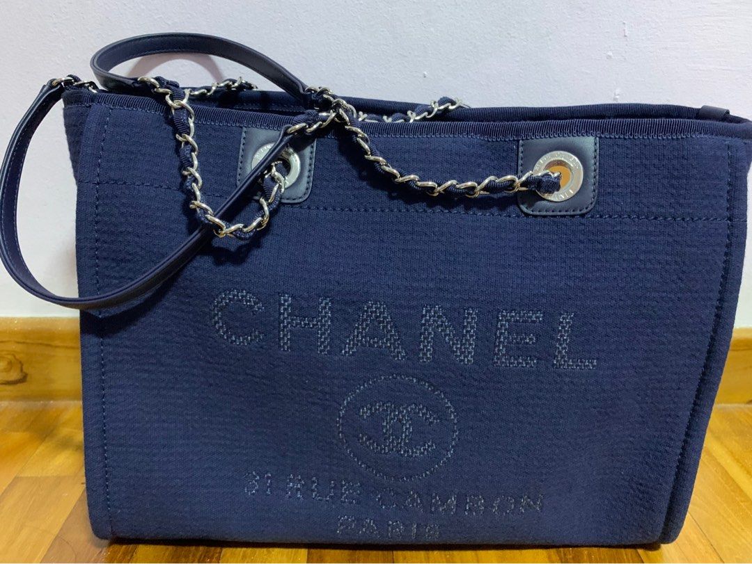 BNIB 22A Chanel Deauville Tote Bag in Grey with Handle Medium Size