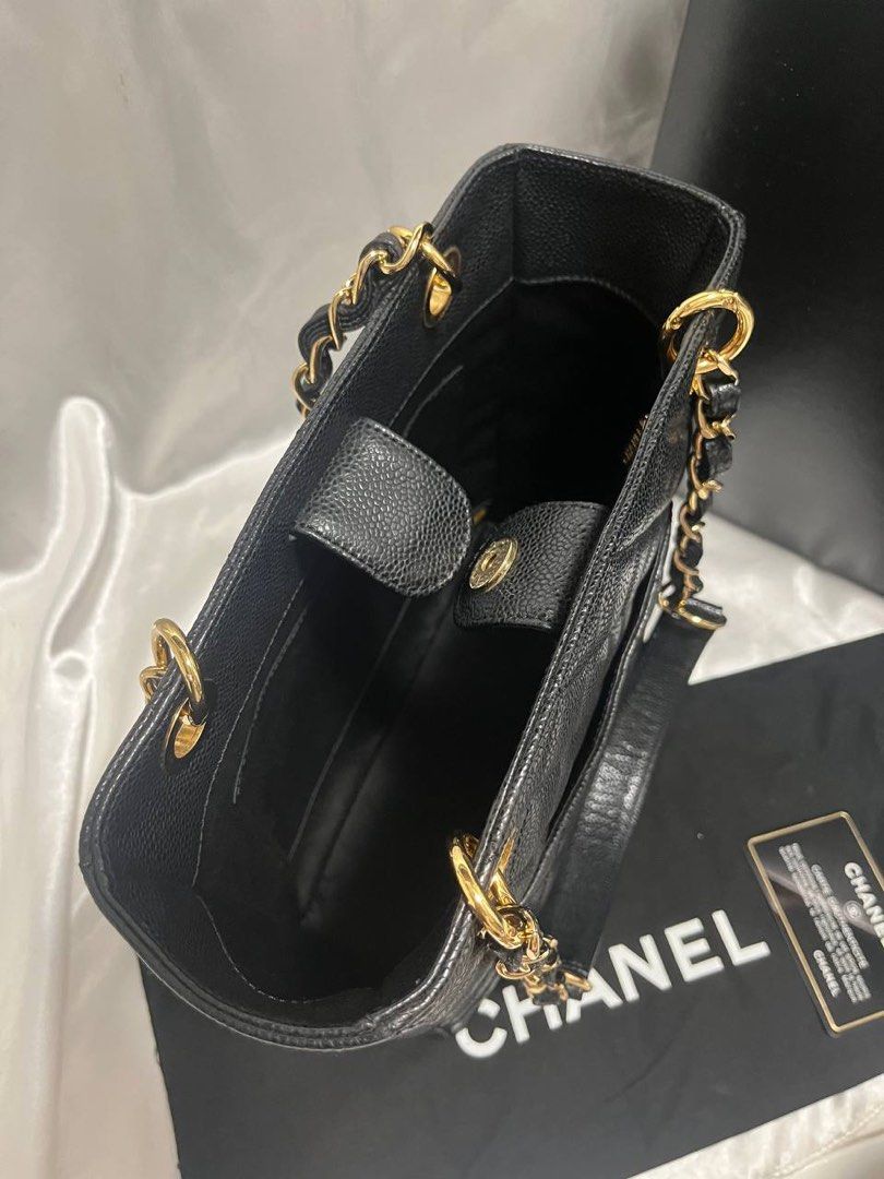 Review of the Chanel Petite Shopping Tote (PST) - Lollipuff