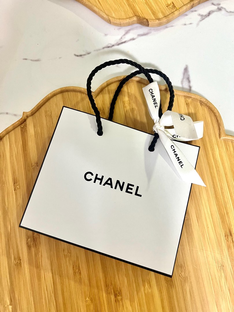 Chanel small paper shopping bag & ribbon