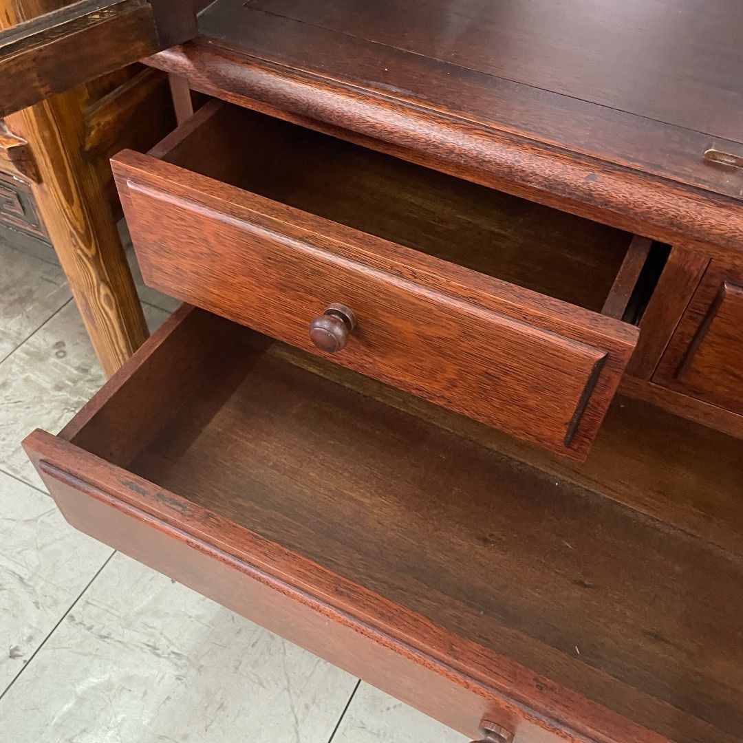 Classic Display with Glass Shelves & Mirror Backing with Storage, Furniture & Home