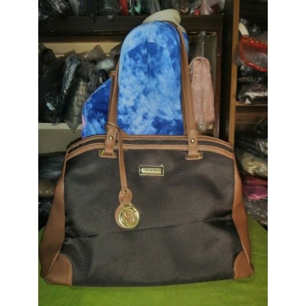 CLN Celine Handbag/Shoulder Bag, Women's Fashion, Bags & Wallets, Shoulder  Bags on Carousell