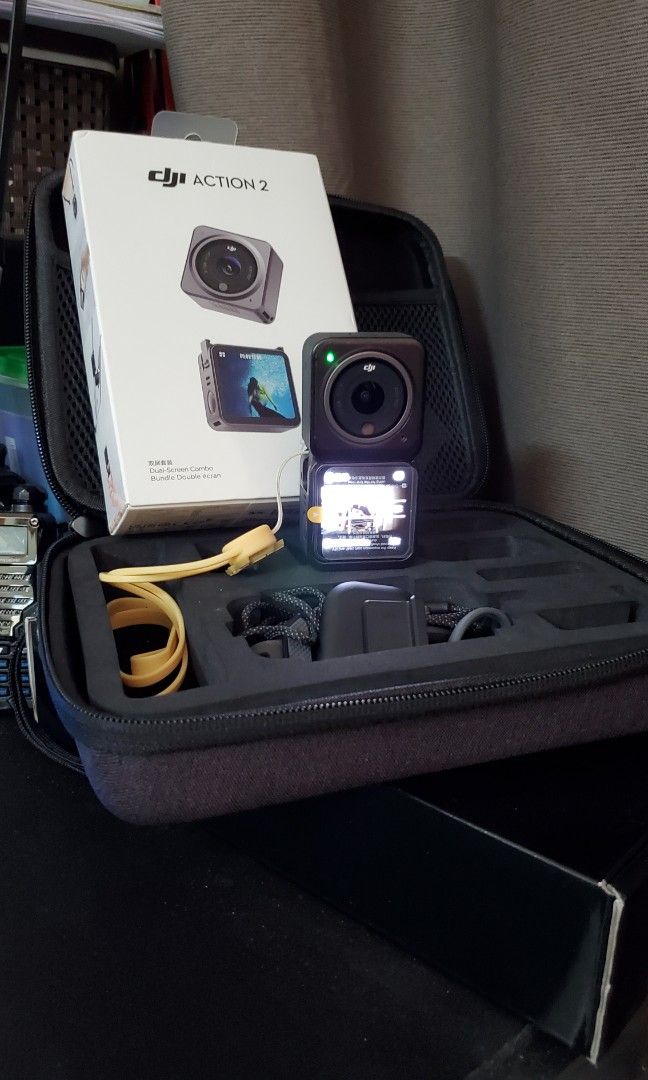 DJI Action 2 camera dual screen combo like new, Photography, Cameras on