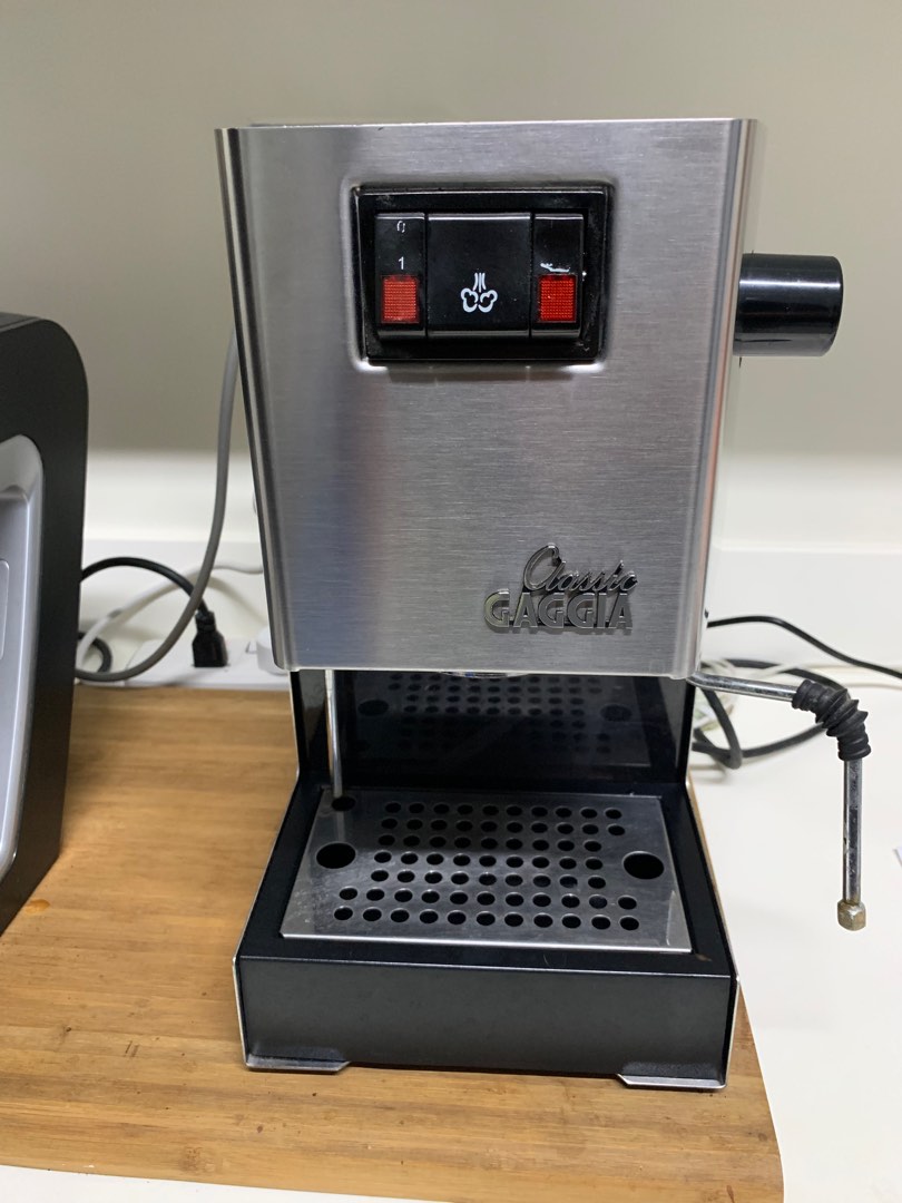 Gaggia Classic Espresso Machine, TV & Home Appliances, Kitchen