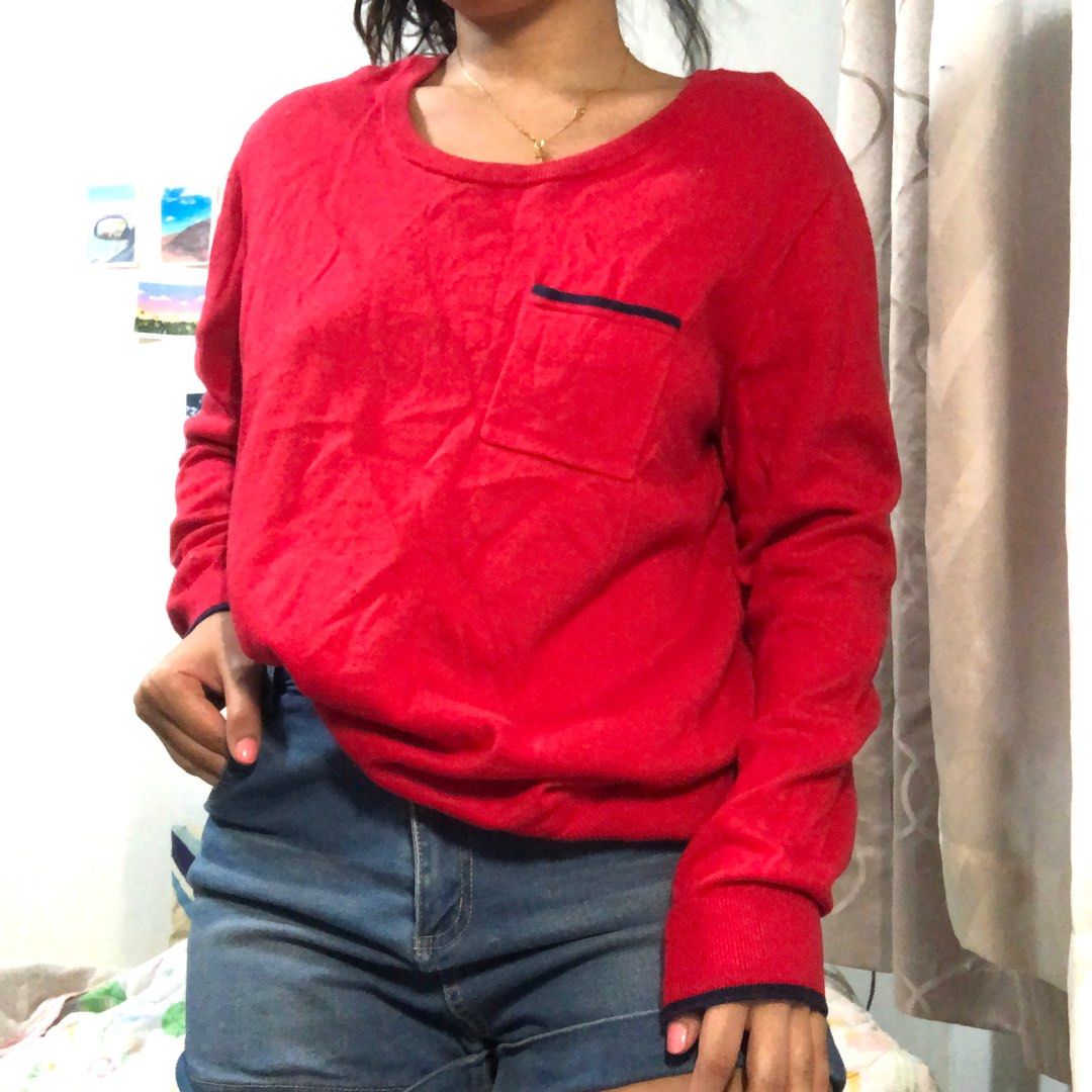 Red discount sweater gap