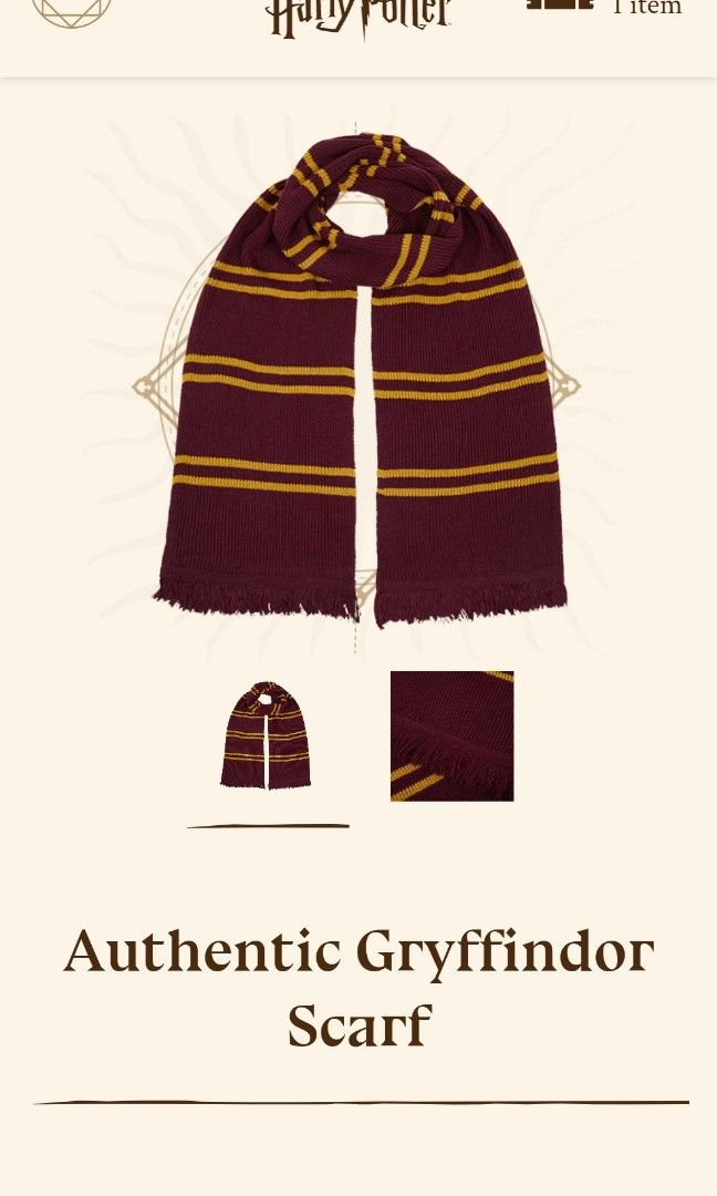 Harry Potter Universal Wizarding World Gryffindor Patch Sewn Scarf