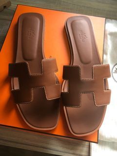 Hermes Oran Sandals Size 40 Gold