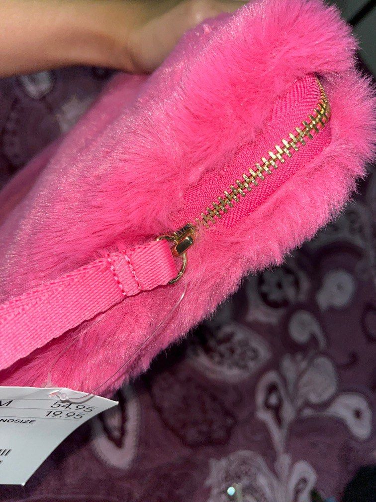 H M Laptop Sleeve Zip Fluffy Material Computers Tech Parts