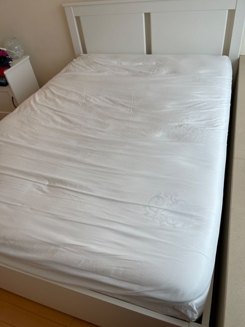 IKEA Songesand white double bed frame with storage, 傢俬＆家居, 傢俬, 床架及床褥
