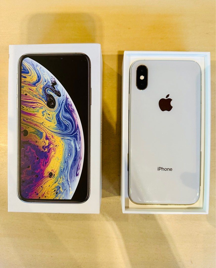 iPhone XS 256GB (Category: iPhone X Series) located in Taguig. Submitted by colinmq (Listing ID 1198360280, Image 3). Description: Smart locked .