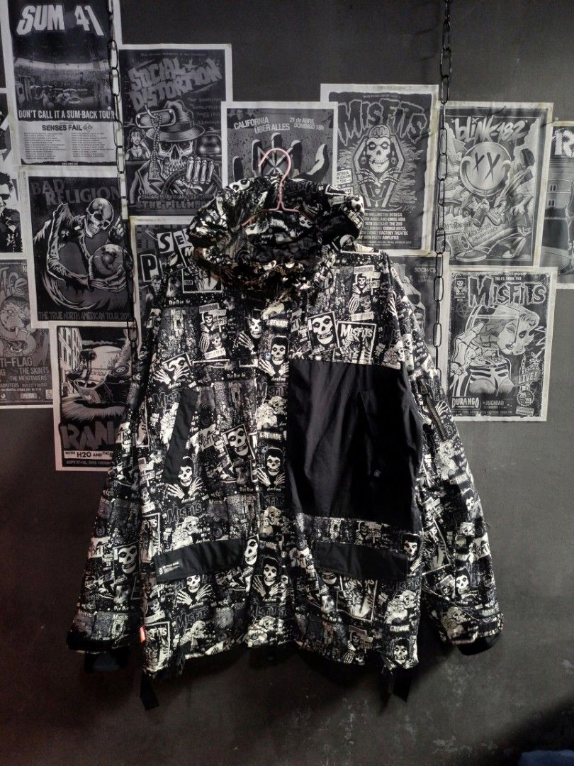 Grenade misfits sale snowboard jacket