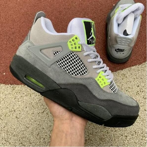 Jordan 4 Retro SE 95 Neon, 男裝, 鞋, 波鞋- Carousell