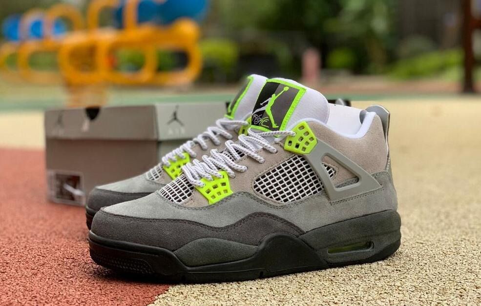 Jordan 4 Retro SE 95 Neon, 男裝, 鞋, 波鞋- Carousell