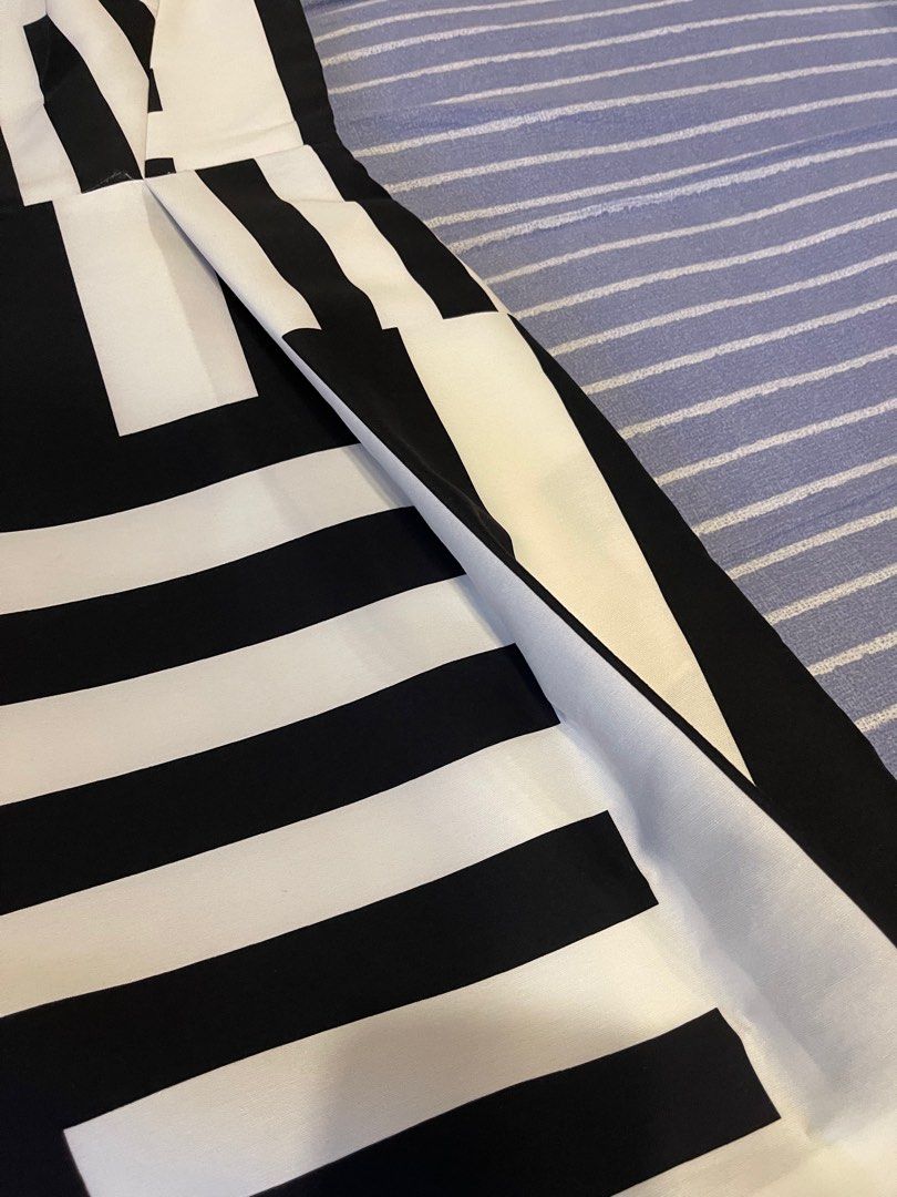 Kate spade black and white striped dress with bows, Women's Fashion