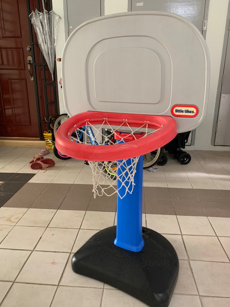 Little Tikes Basketball Hoop, Sports Equipment, Sports & Games, Racket & Ball Sports on Carousell