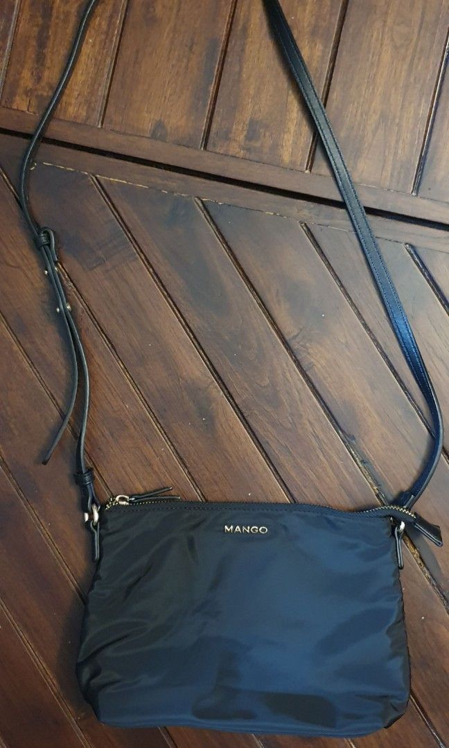 Mango solid deals sling bag