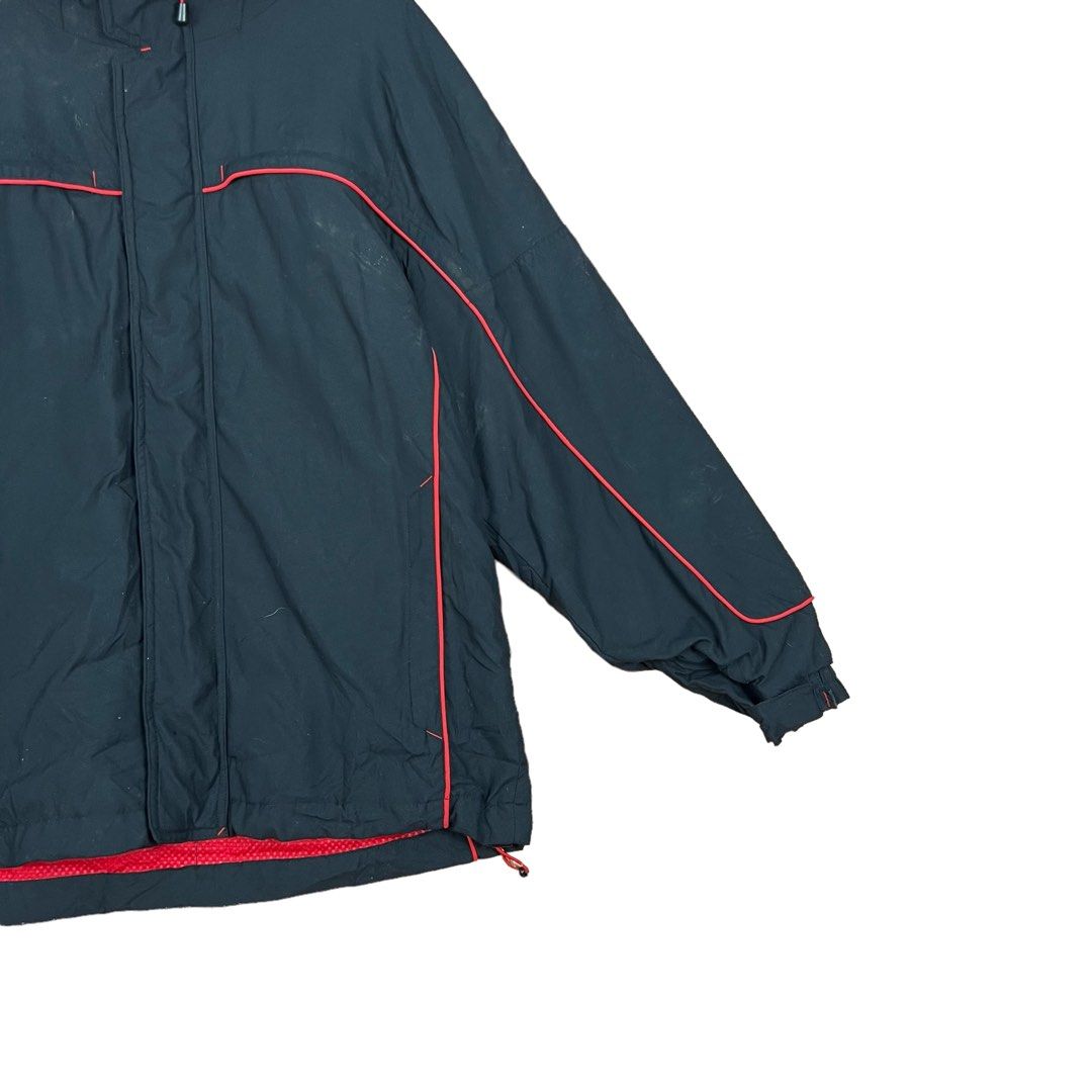 Marlboro Windbreaker, Men's Fashion, Coats, Jackets and Outerwear on