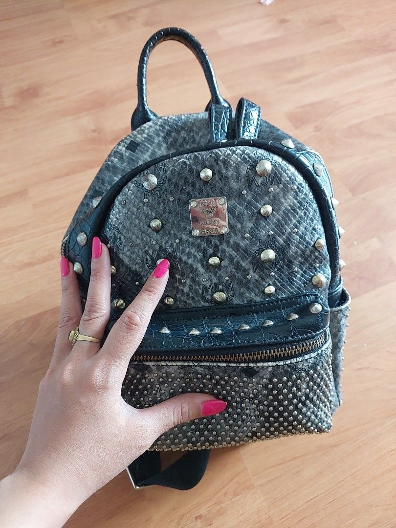 Mcm outlet backpack snakeskin