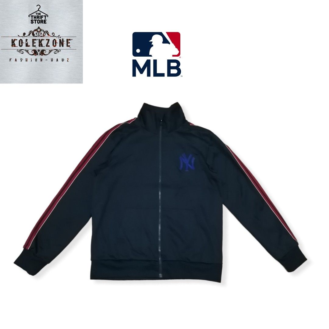 Nike NY Yankees jacket, Men's Fashion, Coats, Jackets and Outerwear on  Carousell