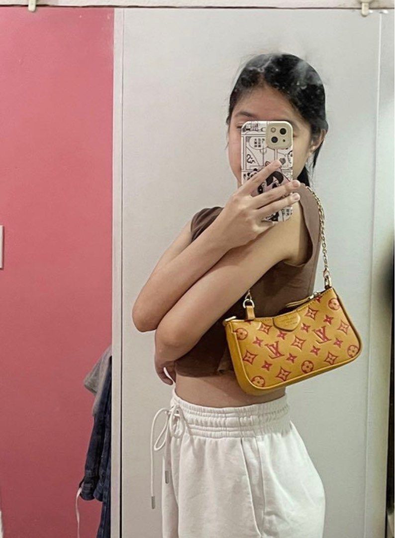 MUSTARD BAGUETTE BAG (LOUIS VUITTON) (Category: Luxury Bags & Wallets) located in Marilao. Submitted by graceeeeee_ (Listing ID 1198333959, Image 3). Description: dupe louis vuitton bag!! very cute size can fit cellphone power bank wipe and alcohol!! hugh quality with box and pouch!! .