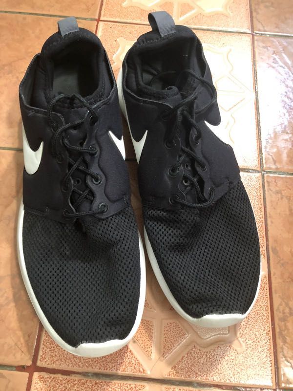 nike running black white