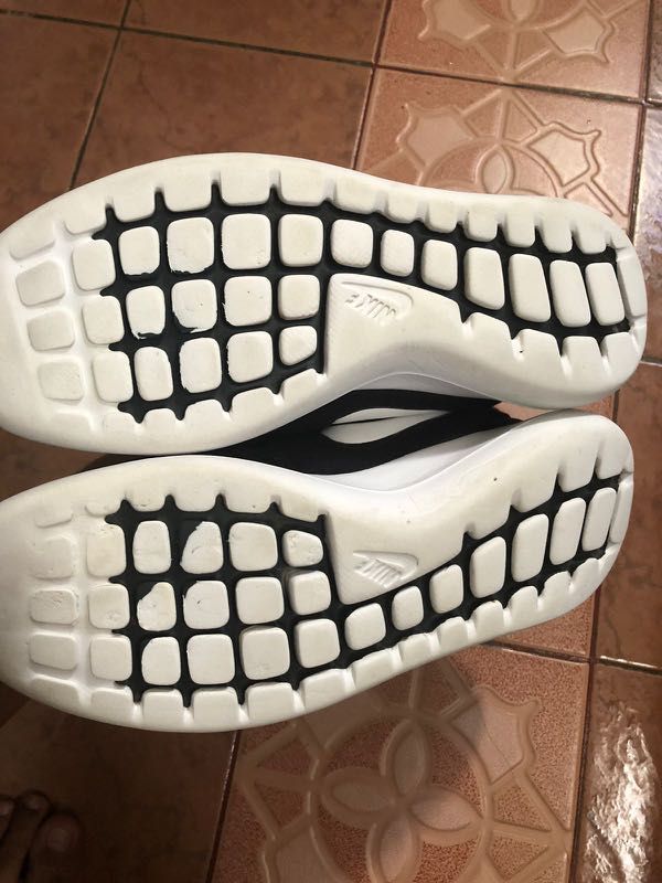 nike running black white