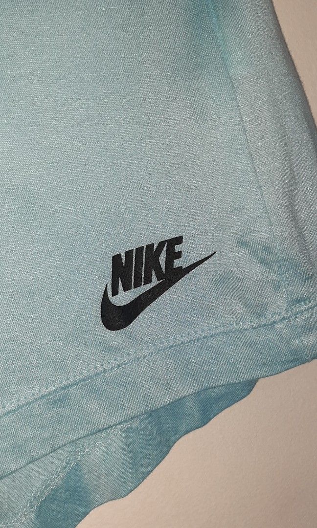 womens nike blouse