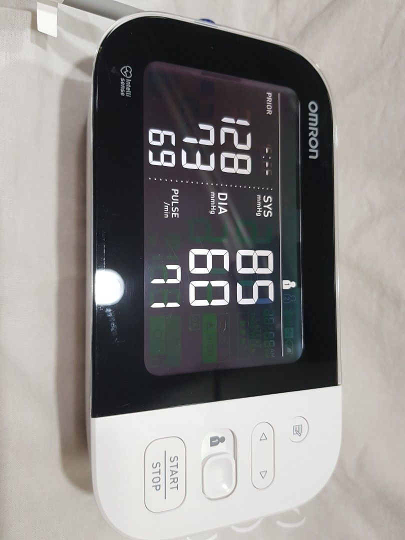 Omron BP7455CAN Blood Pressure Monitor with Bluetooth, Health