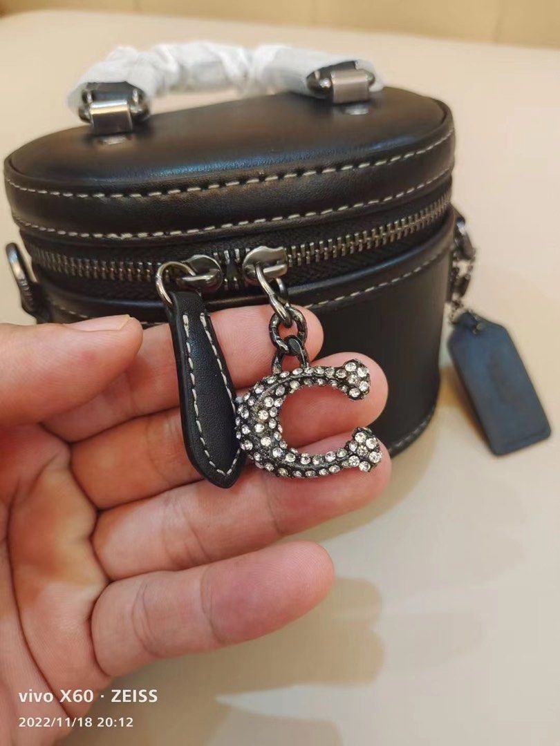 Coach 3 store pocket purse