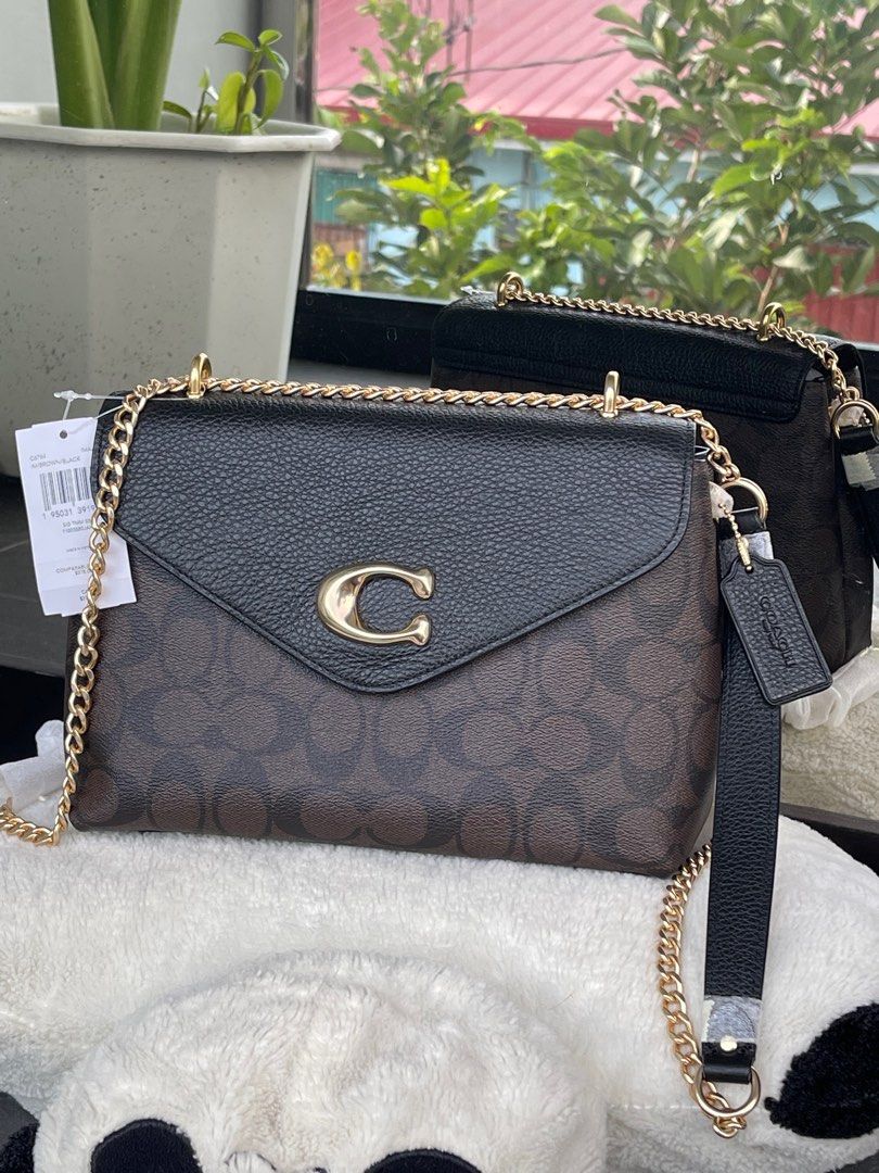 original coach tammie (Category: Luxury Bags & Wallets) located in Calamba. Submitted by zarahzion (Listing ID 1198001873, Image 1). Description: coach tammie comes with tag,cc & polyplastic guranteed original & brandnew from USA 🇺🇸 LALAMOVE READY LBC J&T.