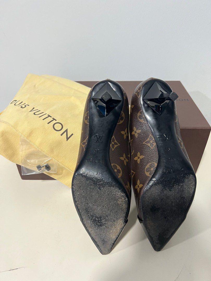 Auth Louis Vuitton Black 4.5 inch Crystal Heels in Size 39.5 Worn Once In  Box