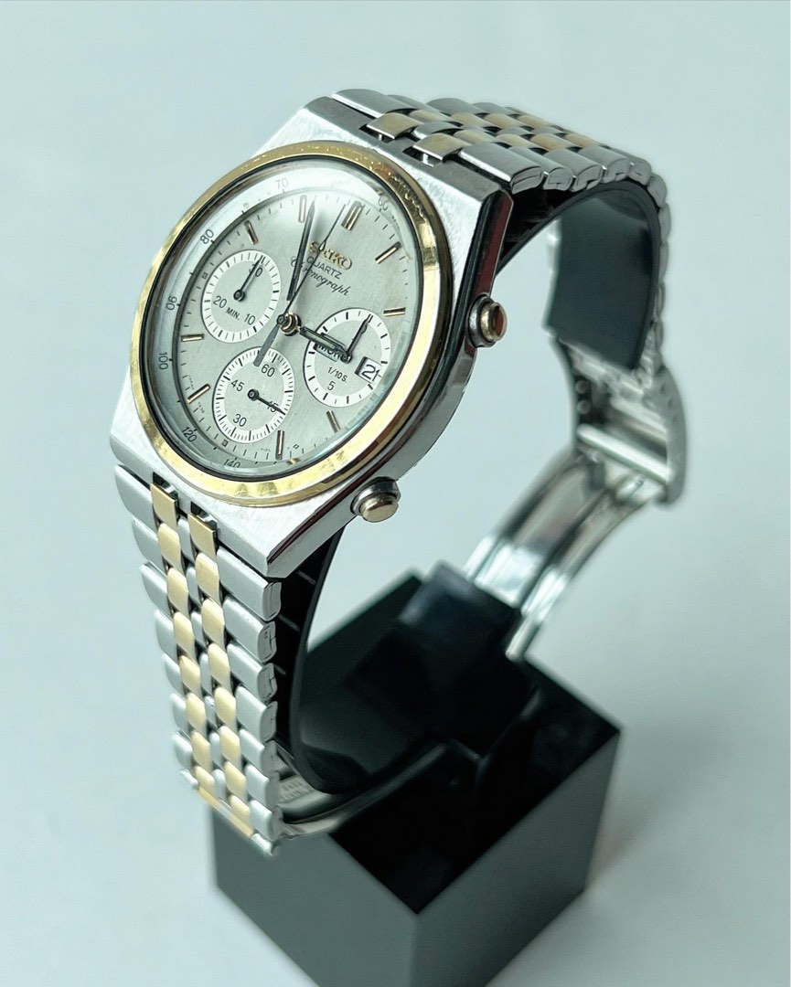 Original Seiko Speedmaster James Bond 7a38-7080 Quartz Chronograph, Men's  Fashion, Watches & Accessories, Watches on Carousell