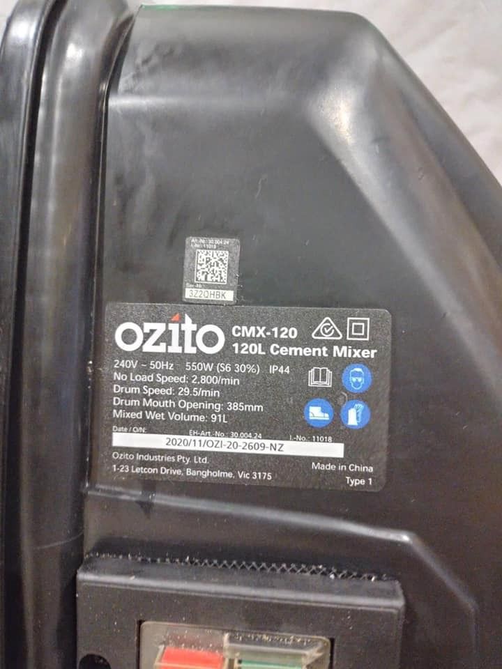 Ozito Cement Mixer, 120L 550W (CMX120), Commercial & Industrial